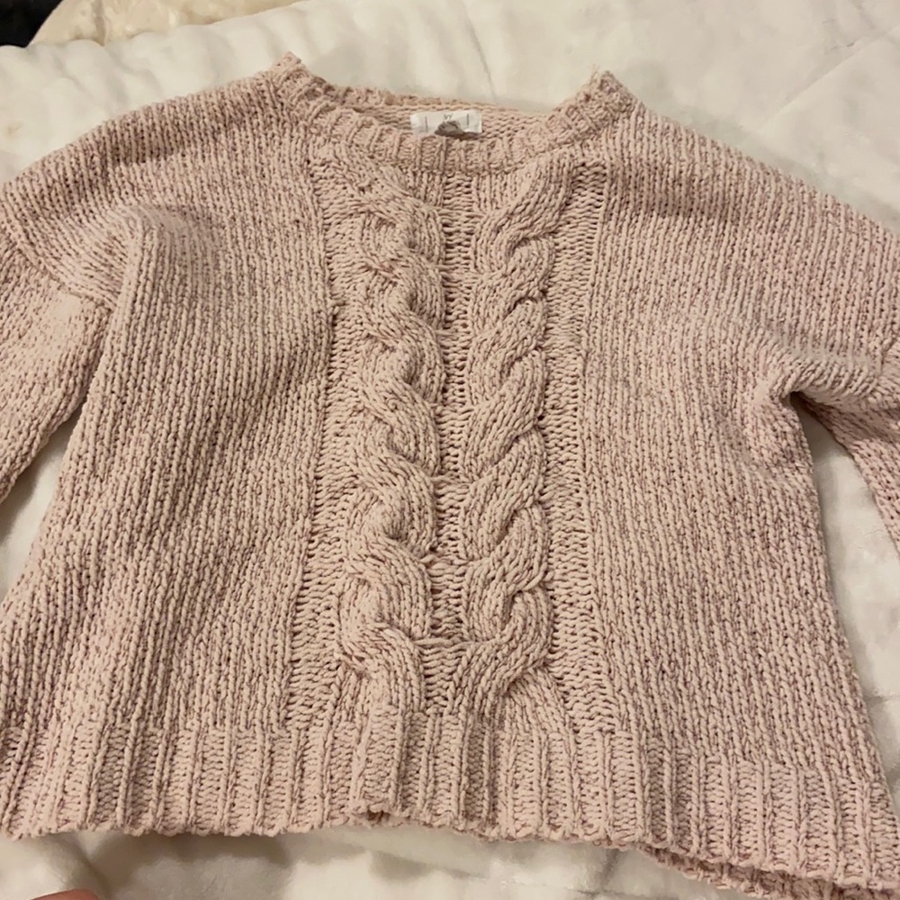 very soft xs sweater with braid detailing